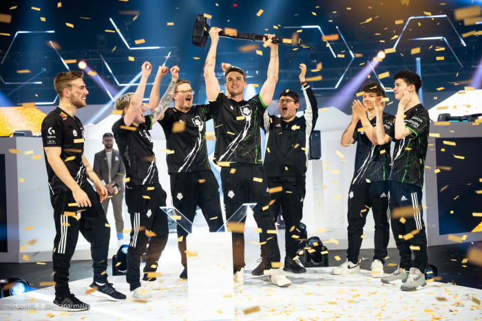 G2 Six Invitational trophy celebration